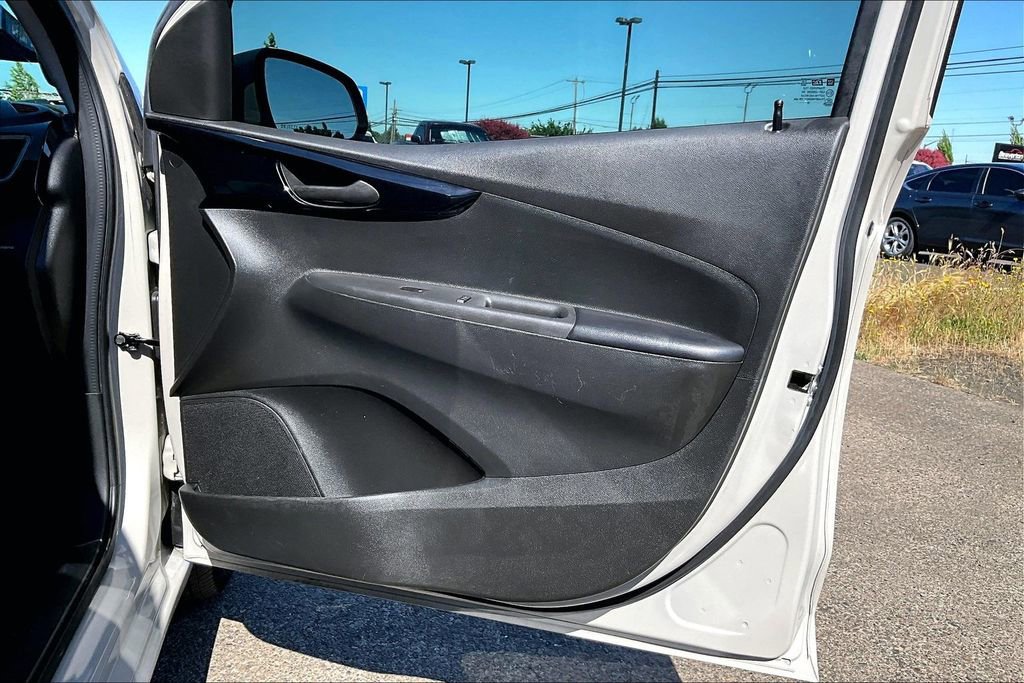 Used 2020 Chevrolet Spark LT FWD image 23