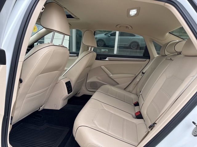 Used 2017 Volkswagen Passat 1.8T SE FWD image 21