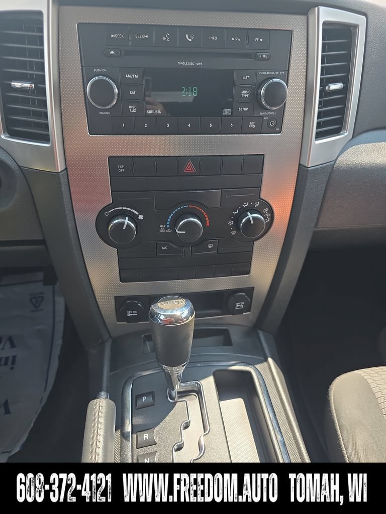 Used 2009 Jeep Grand Cherokee Laredo w/ Trailer Tow Group AWD/4WD image 15