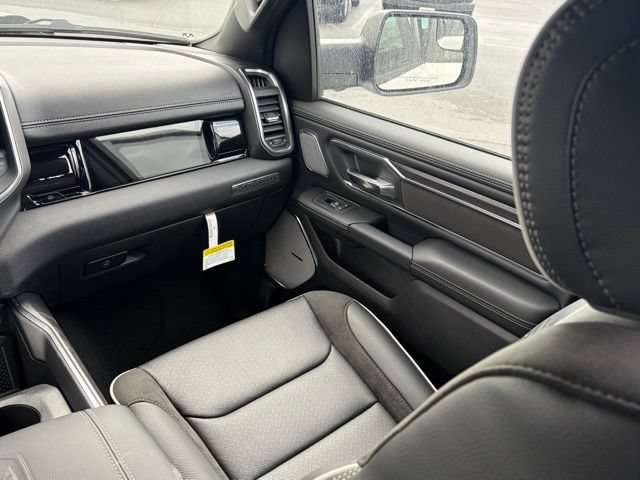 New 2026 RAM 1500 Laramie w/ Night Edition AWD/4WD image 38