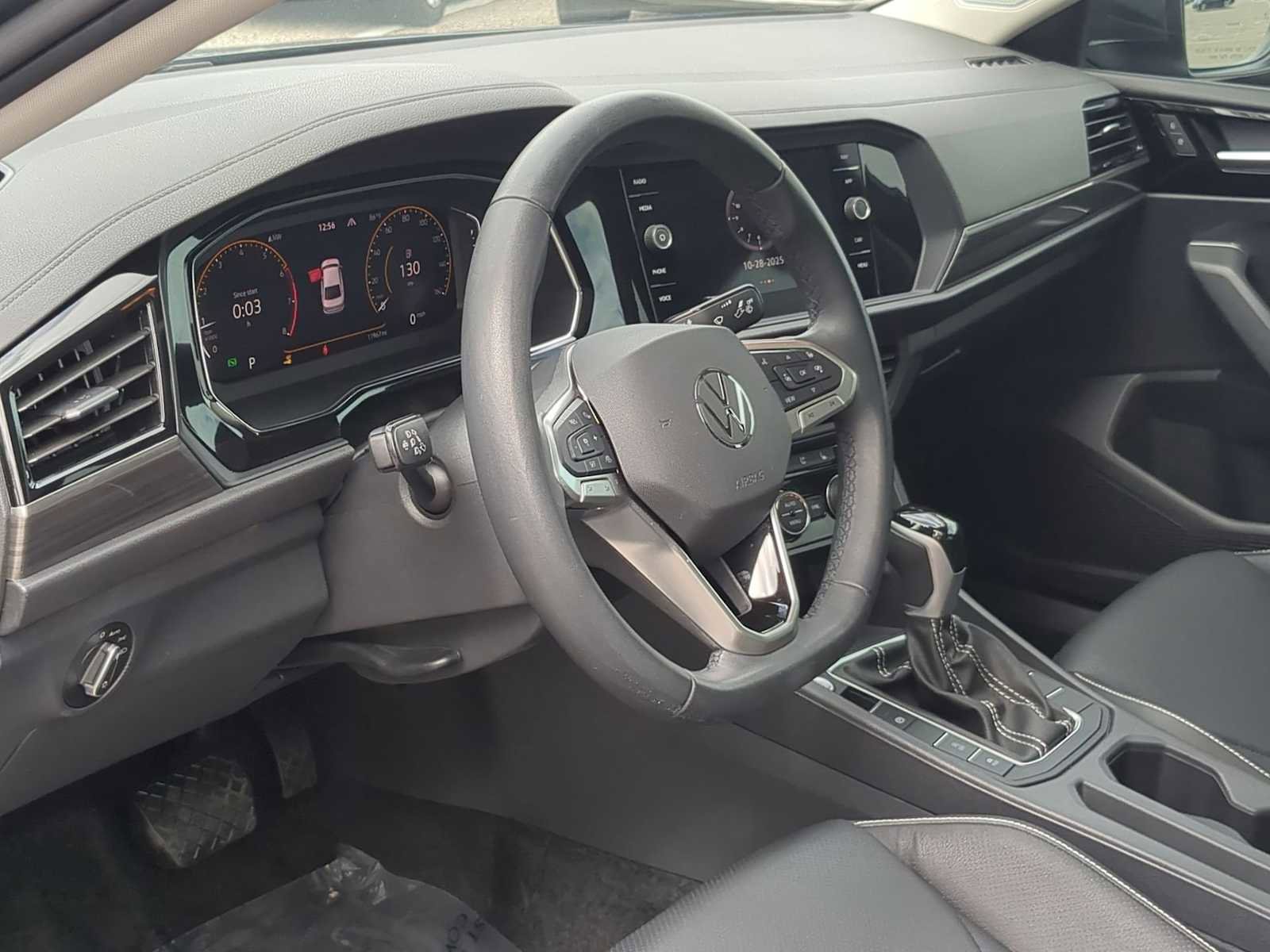 Used 2024 Volkswagen Jetta SEL image 10