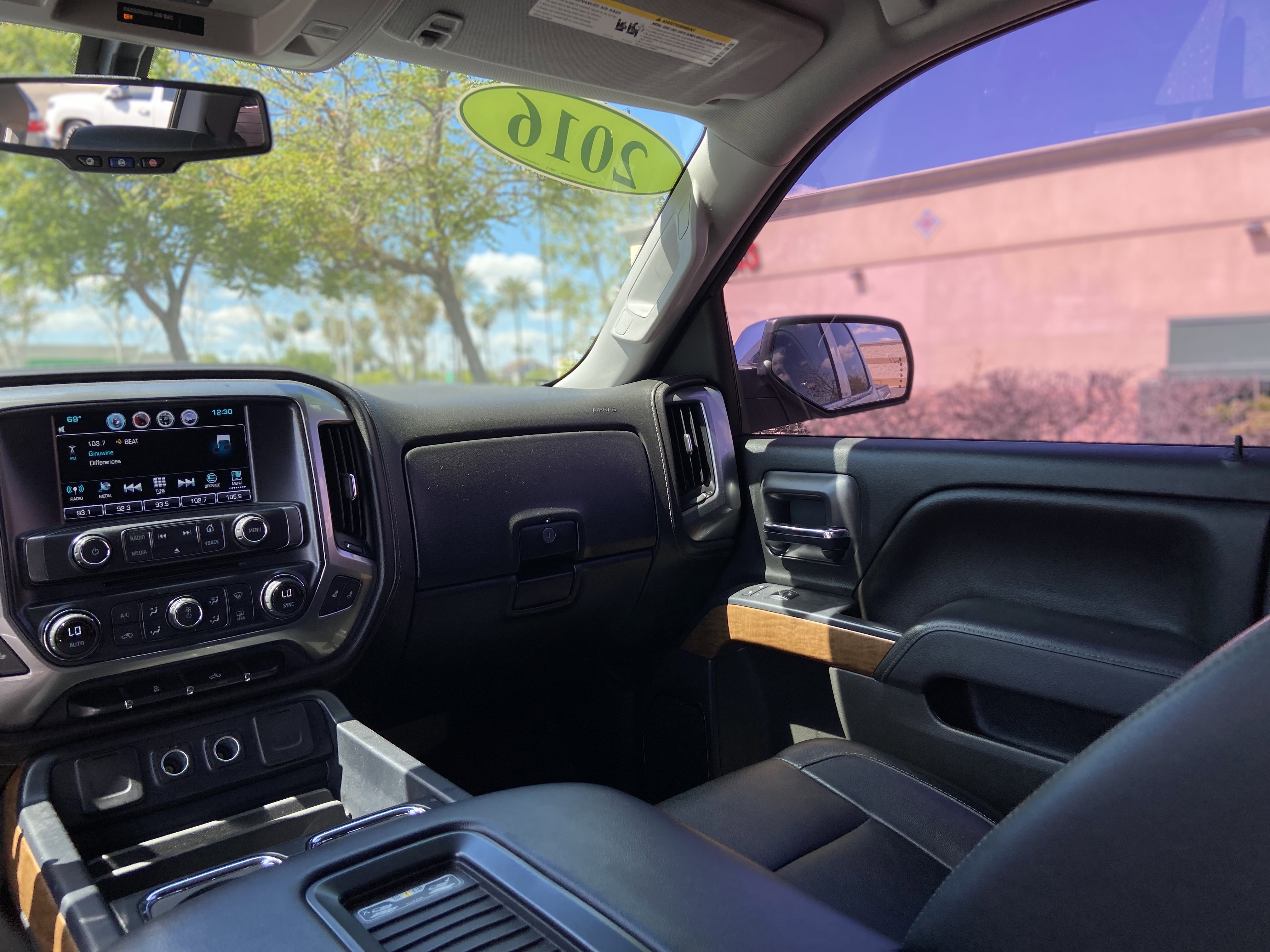 Used 2016 Chevrolet Silverado 1500 LTZ image 44