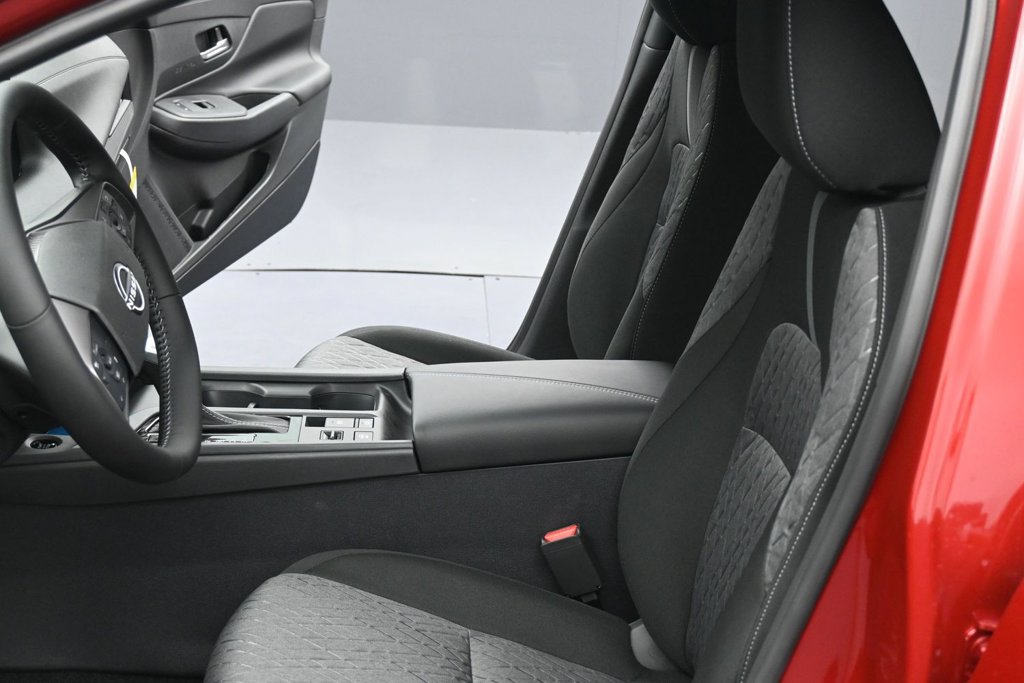 New 2027 Nissan Sentra SV FWD image 16