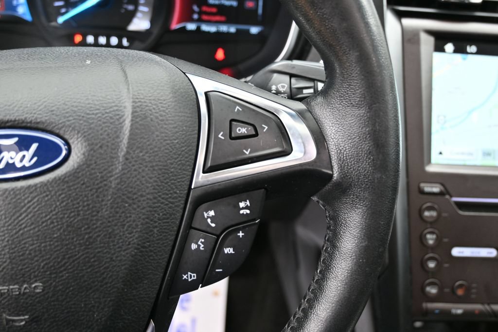 Used 2018 Ford Fusion Energi Titanium FWD image 15