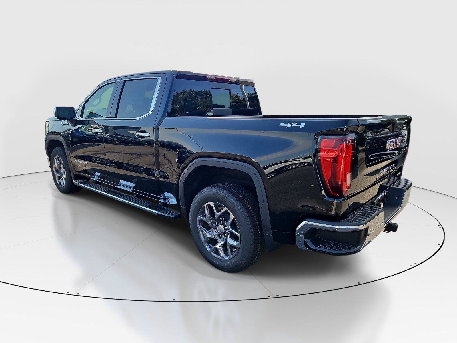 New 2026 GMC Sierra 1500 SLT w/ SLT Premium Plus Package AWD/4WD image 3