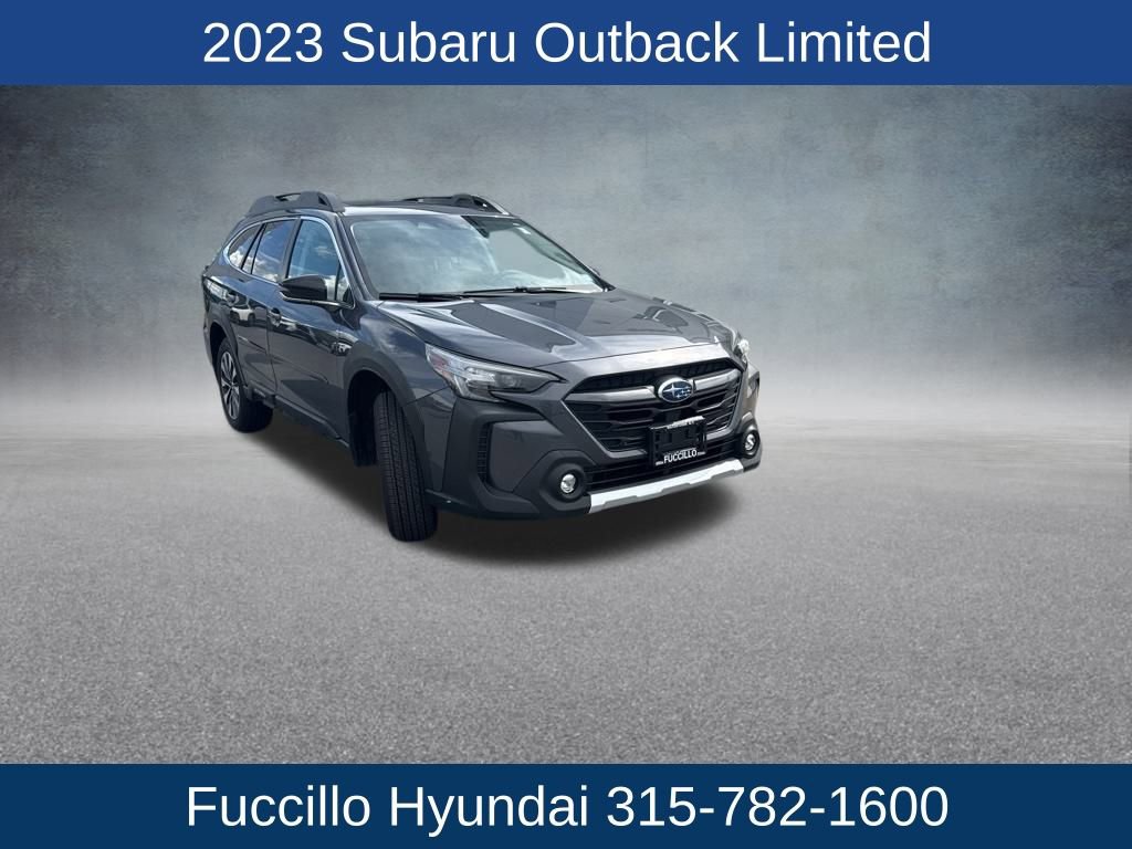 Used 2023 Subaru Outback Limited image 3