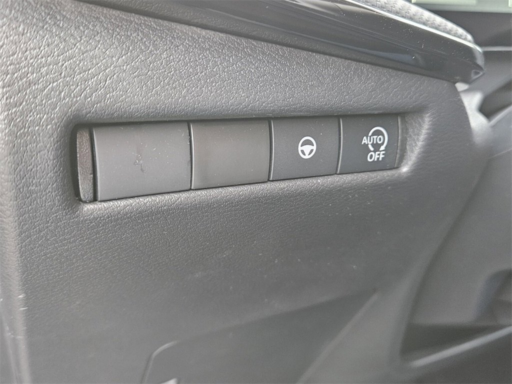 New 2026 Nissan Kicks SR image 27