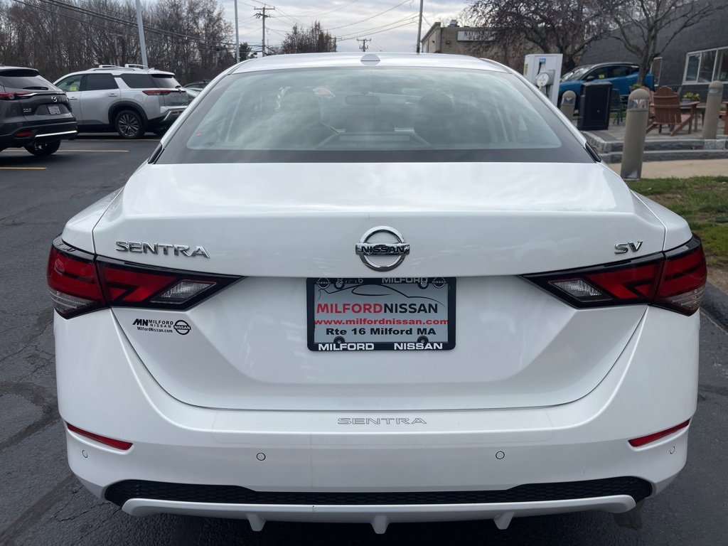Certified 2022 Nissan Sentra SV w/ Trunk Package image 4
