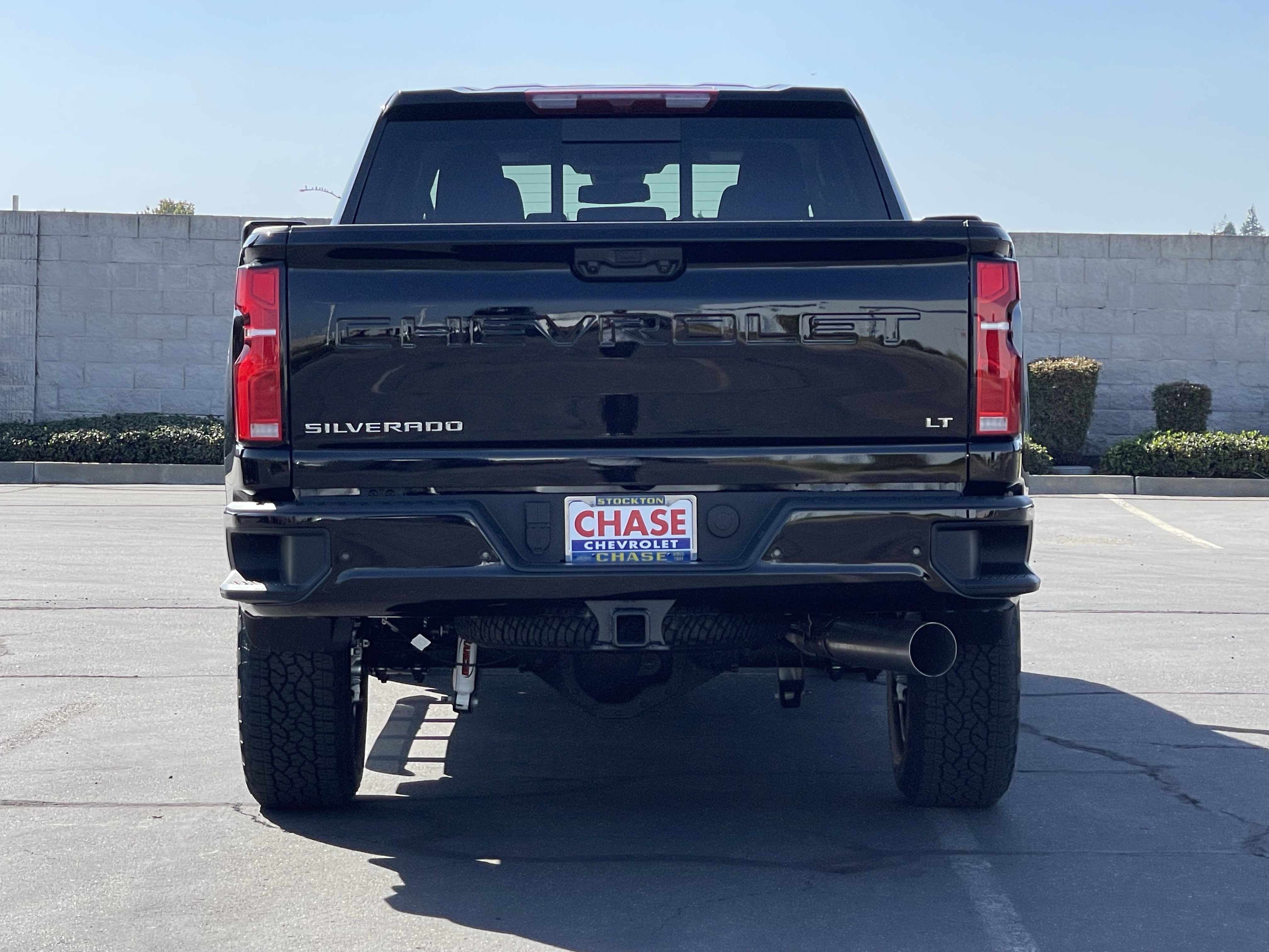 New 2026 Chevrolet Silverado 2500 LT w/ Z71 Chrome Sport Edition AWD/4WD image 7