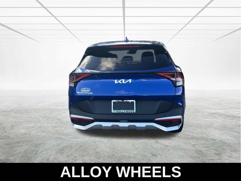 Used 2025 Kia Sportage EX FWD image 6