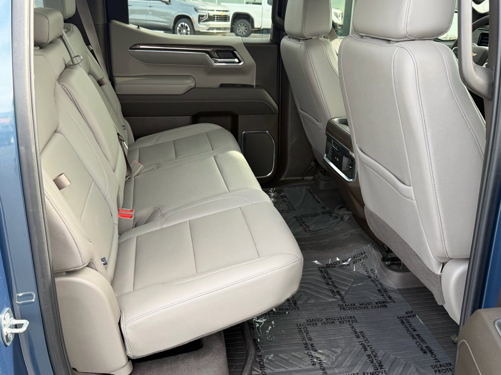 Used 2024 Chevrolet Silverado 1500 LTZ image 23