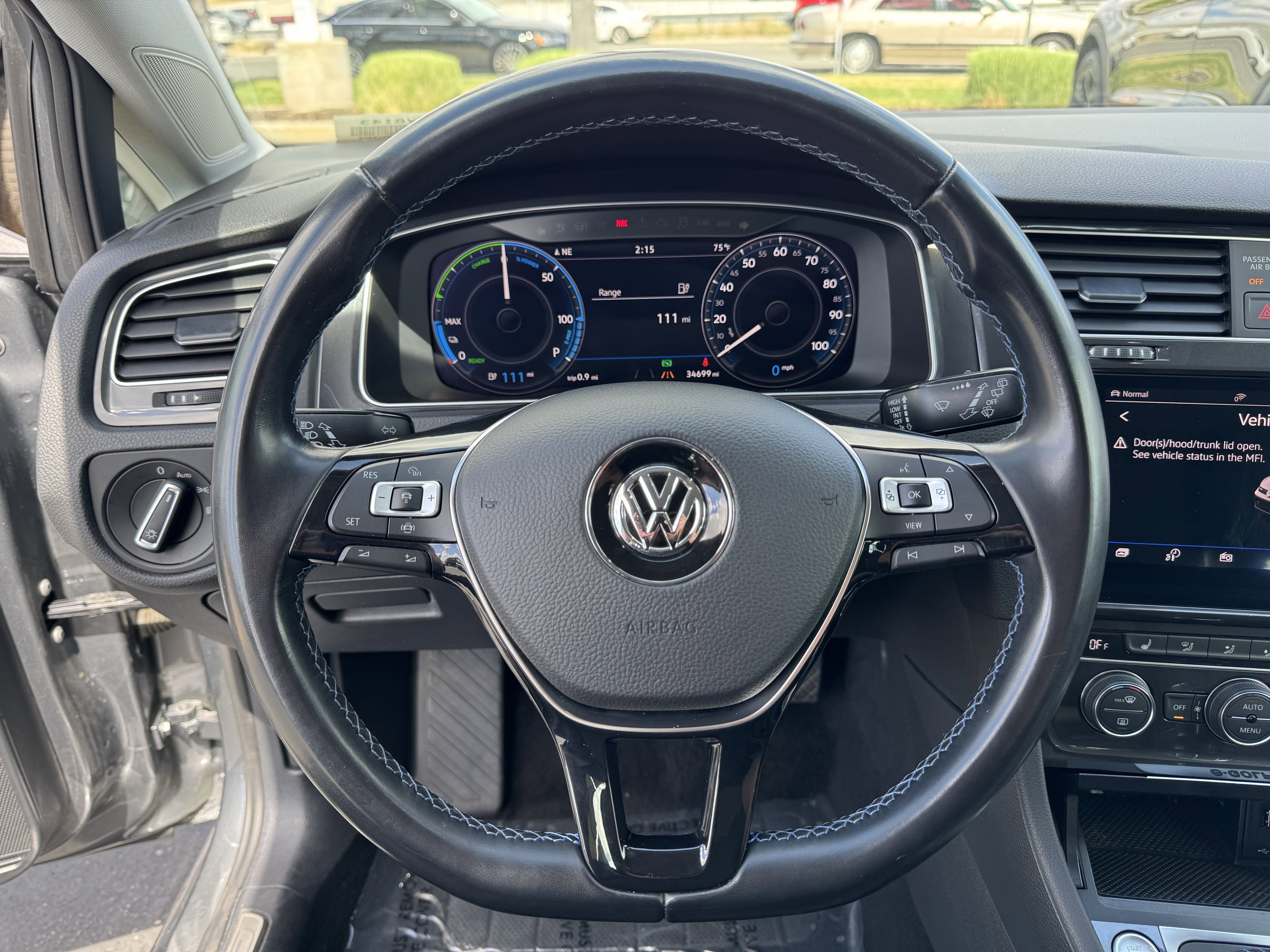 Used 2019 Volkswagen e-Golf SEL Premium image 17