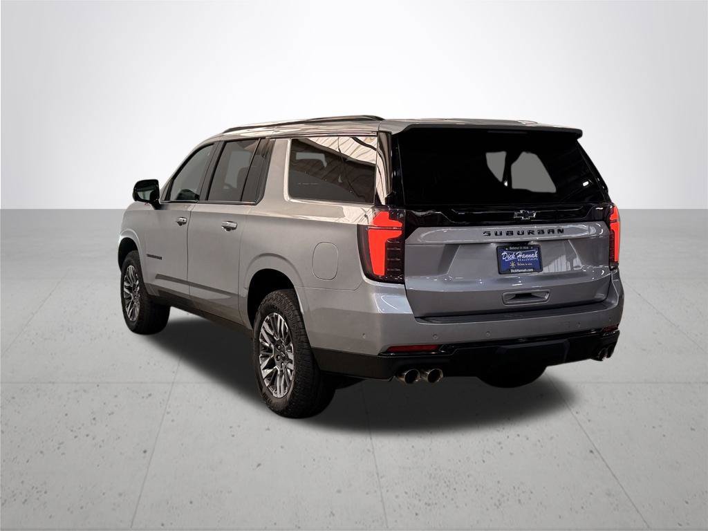 Used 2025 Chevrolet Suburban Z71 AWD/4WD image 14