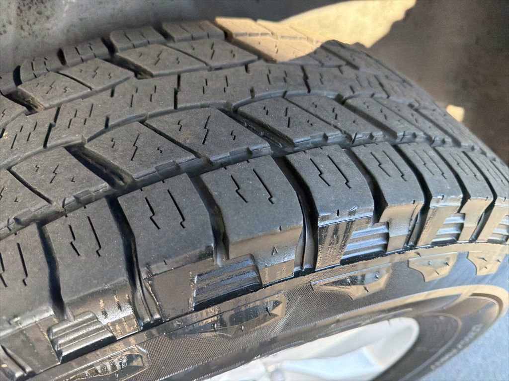 Used 2018 RAM 1500 Classic SLT image 30