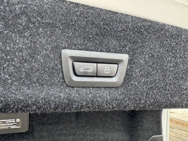 Used 2026 BMW 330i xDrive Sedan AWD/4WD image 26