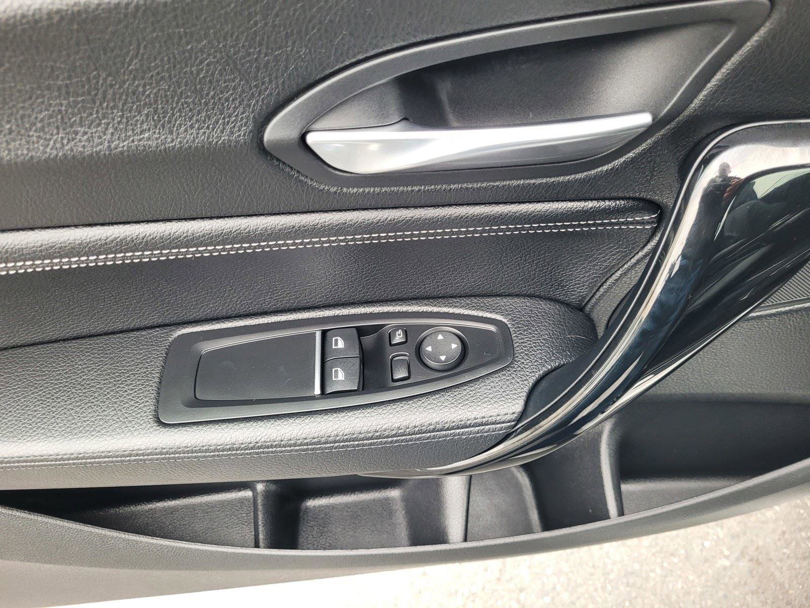 Used 2020 BMW 230i Coupe w/ Convenience Package RWD image 25