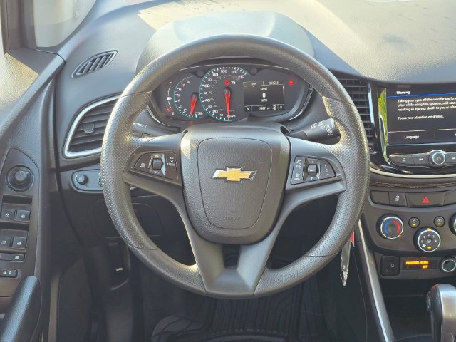 Used 2022 Chevrolet Trax LT AWD/4WD image 17