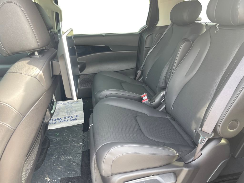 New 2026 Kia Carnival SX Prestige image 13