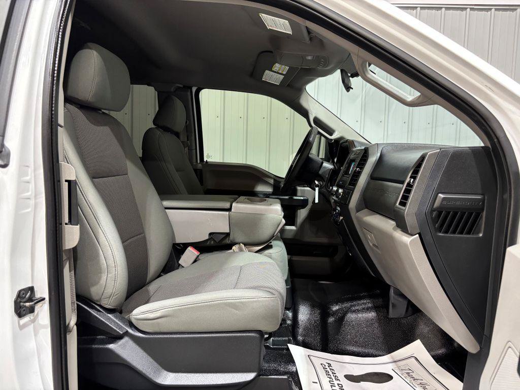 Used 2017 Ford F250 XL w/ Power Equipment Group AWD/4WD image 12