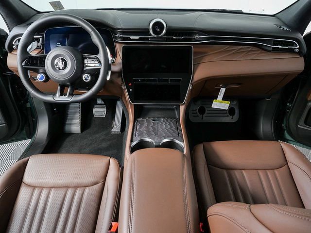 New 2025 Maserati Grecale GT AWD/4WD image 18