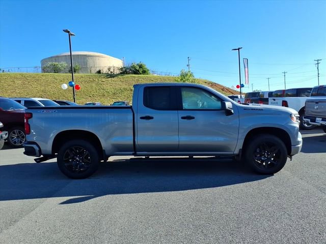 Used 2025 Chevrolet Silverado 1500 Custom w/ Rally Edition AWD/4WD image 3