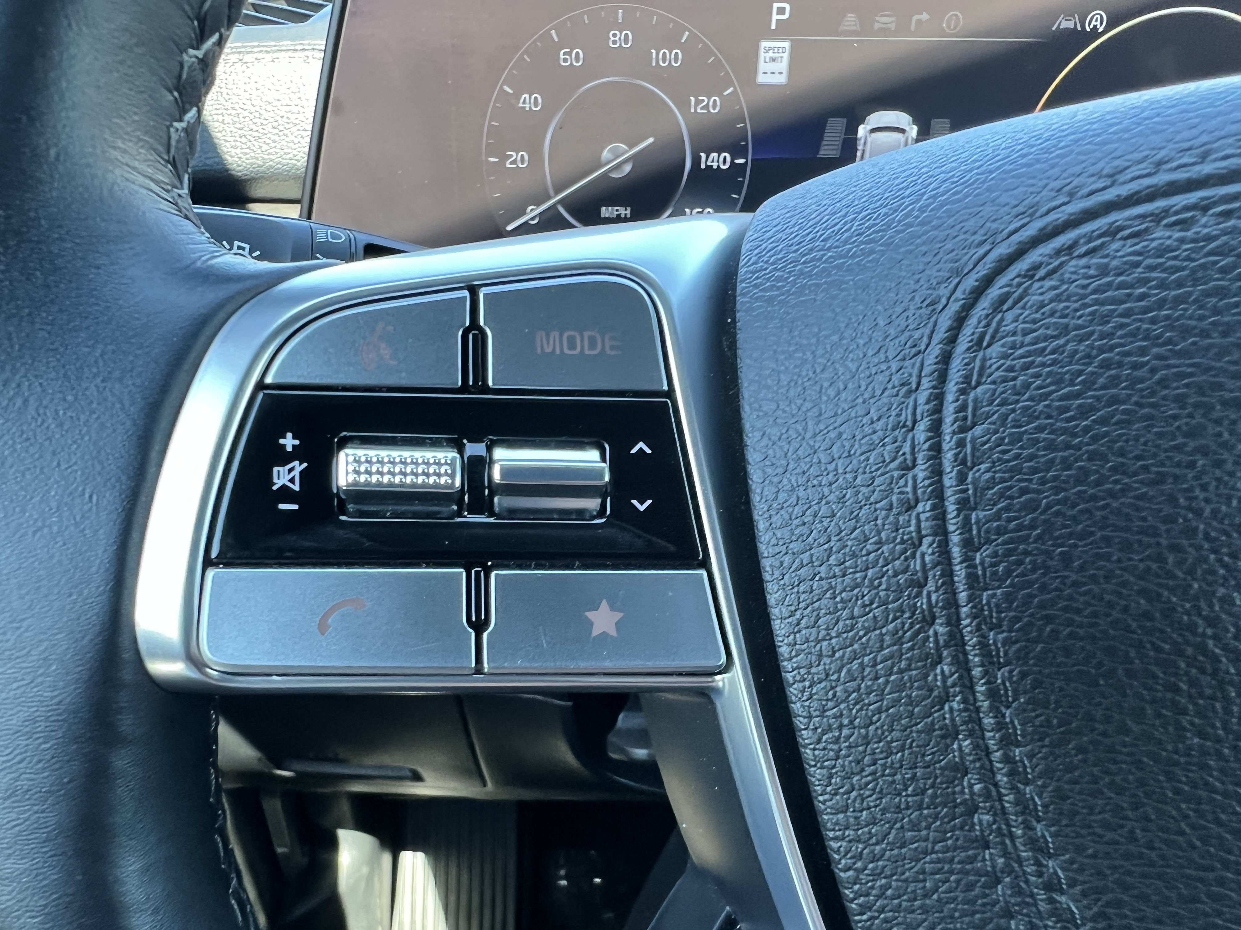 Certified 2025 Kia Telluride SX Prestige X-Line AWD/4WD image 25