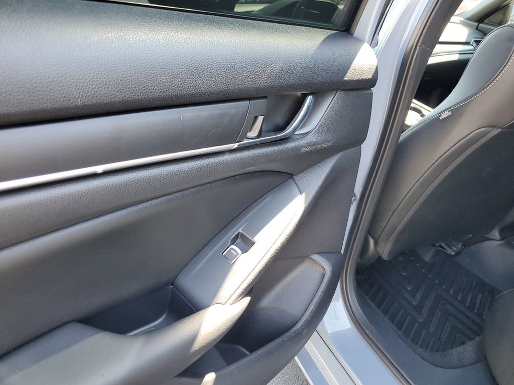 Used 2022 Honda Accord Sport image 15