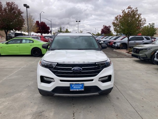 Used 2022 Ford Explorer XLT w/ Equipment Group 202A image 3