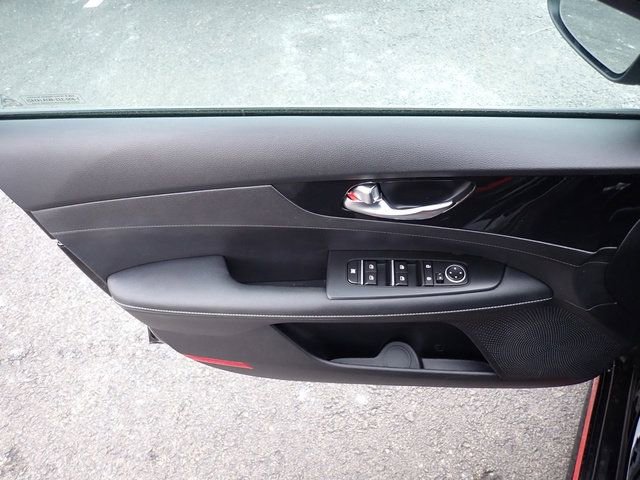 Used 2024 Kia Forte GT-Line image 19