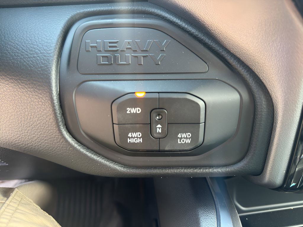 New 2026 RAM 3500 Laramie AWD/4WD image 24