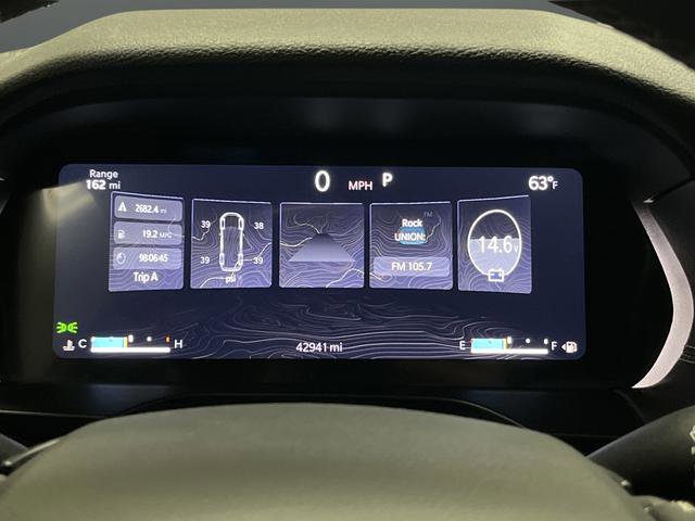 Used 2023 Jeep Grand Cherokee Laredo image 14