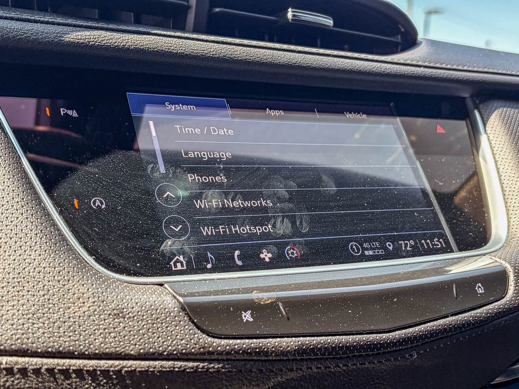 Used 2023 Cadillac XT5 Luxury w/ LPO, Floor Liner Package AWD/4WD image 9