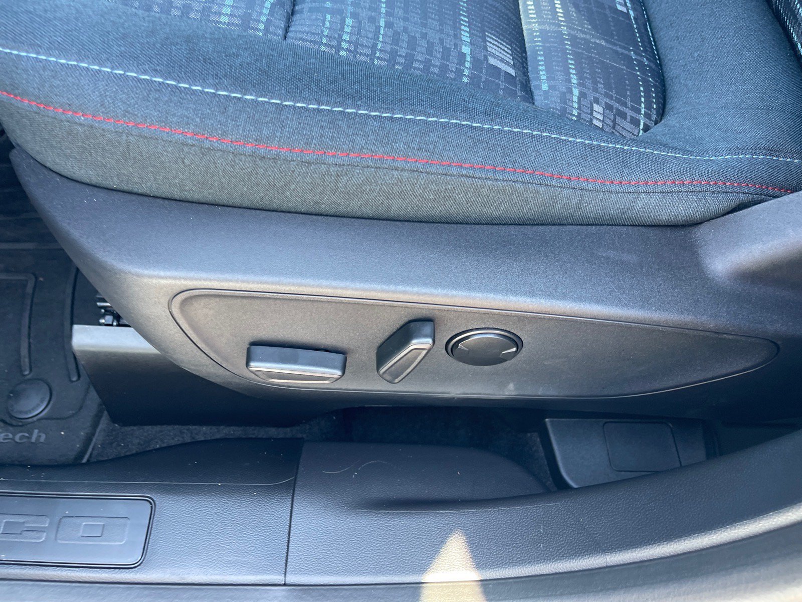 Used 2025 Ford Bronco Sport Heritage w/ Convenience Package AWD/4WD image 9