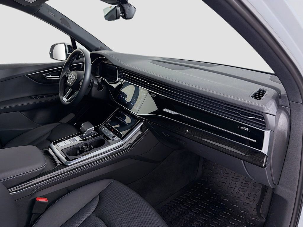 Used 2025 Audi Q7 3.0T Premium Plus w/ Premium Plus Package image 32