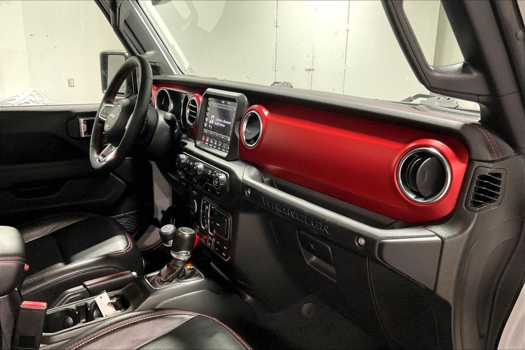 Used 2023 Jeep Wrangler Unlimited Rubicon w/ Cold Weather Group AWD/4WD image 19