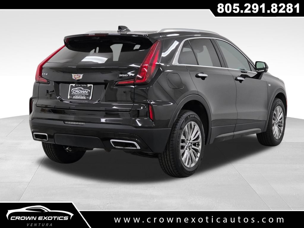Used 2025 Cadillac XT4 Premium Luxury w/ Cold Weather Package FWD image 7