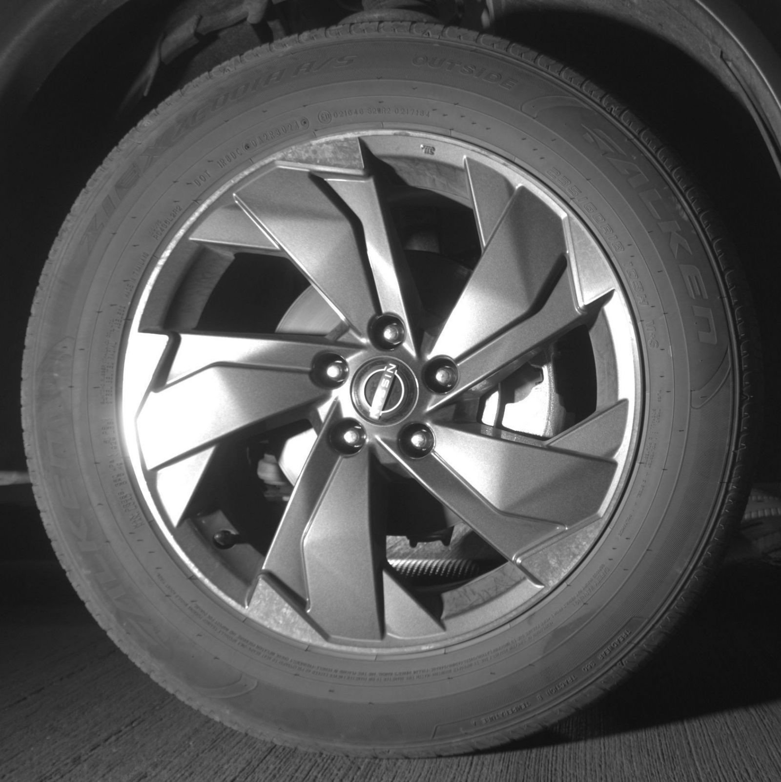 Used 2025 Nissan Rogue SV FWD image 15