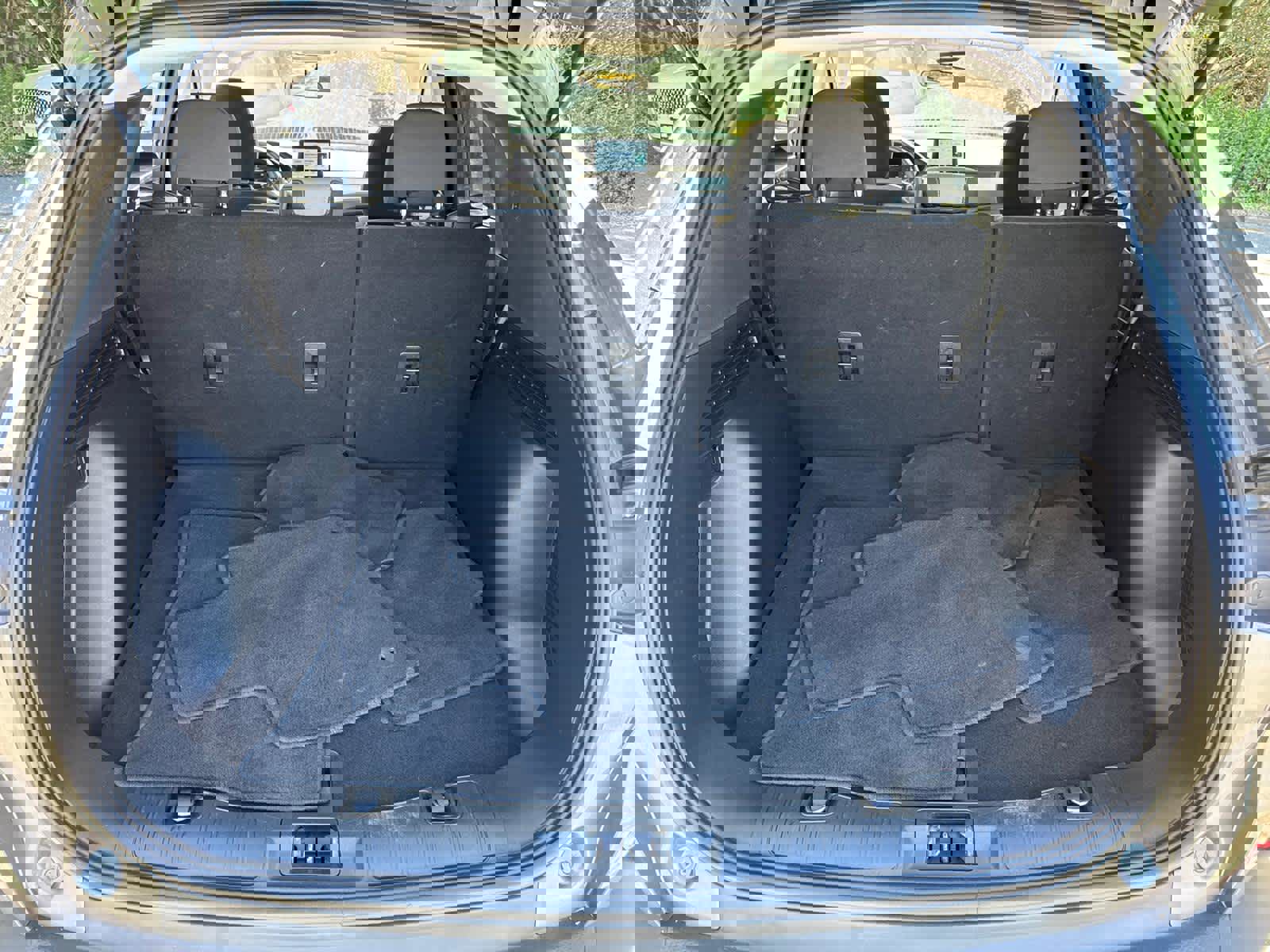 Used 2022 Ford Escape SE image 38