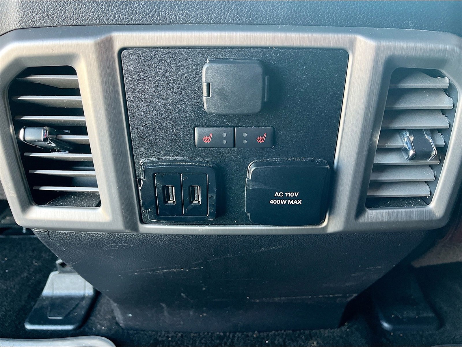 Used 2017 Ford F150 Platinum w/ Equipment Group 701A Luxury image 26