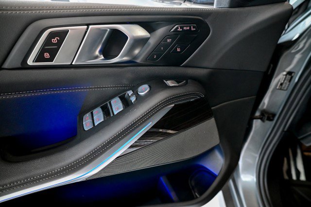 Used 2024 BMW X7 xDrive40i w/ M Sport Package image 43