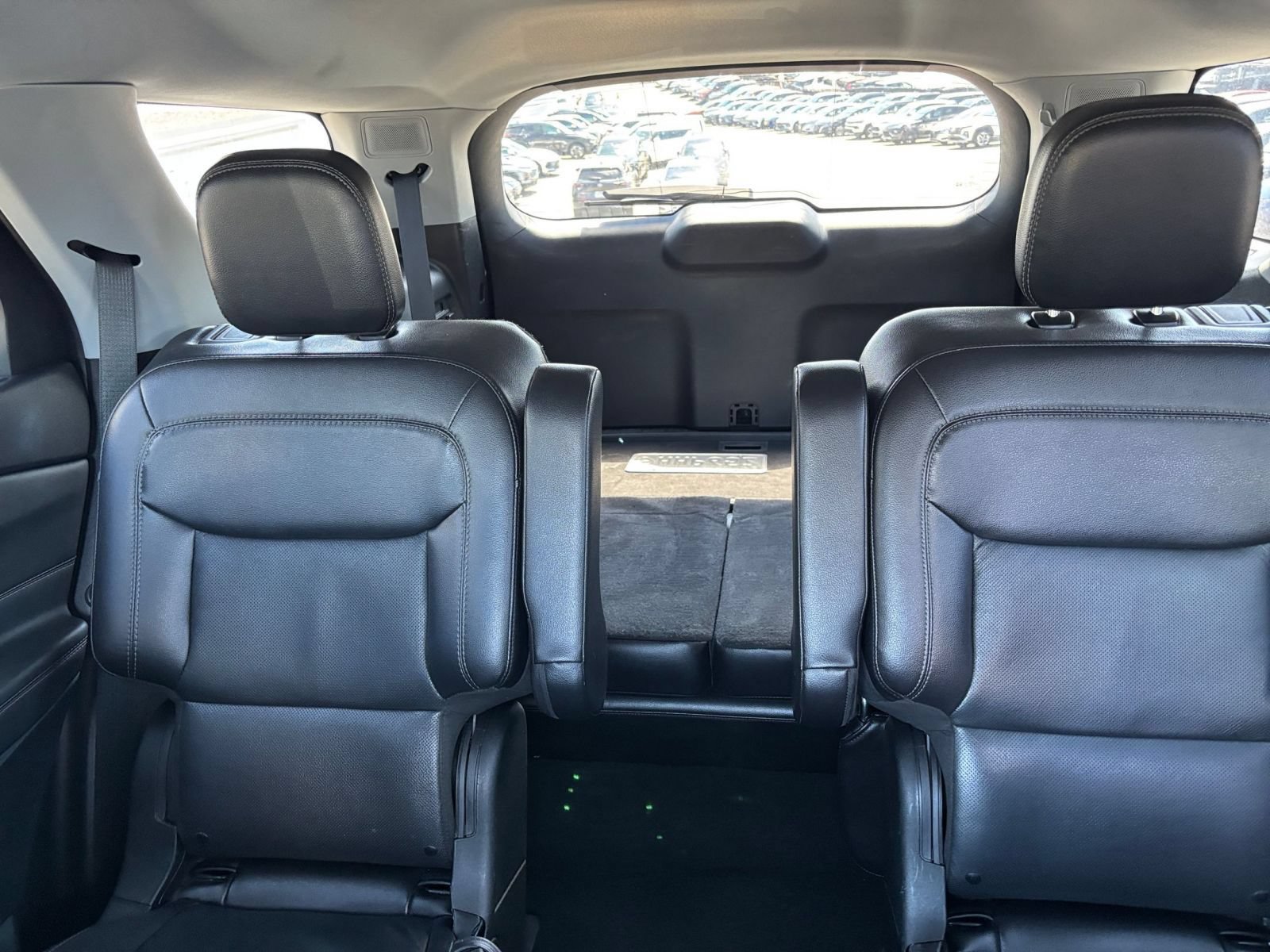 Used 2024 Ford Explorer Limited RWD image 37