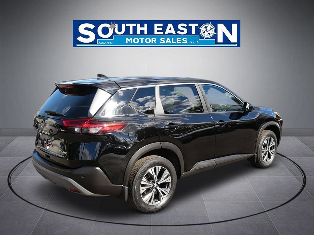 Used 2023 Nissan Rogue SV AWD/4WD image 7
