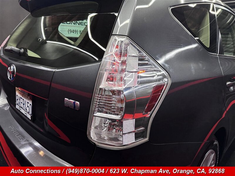 Used 2013 Toyota Prius V Two image 26