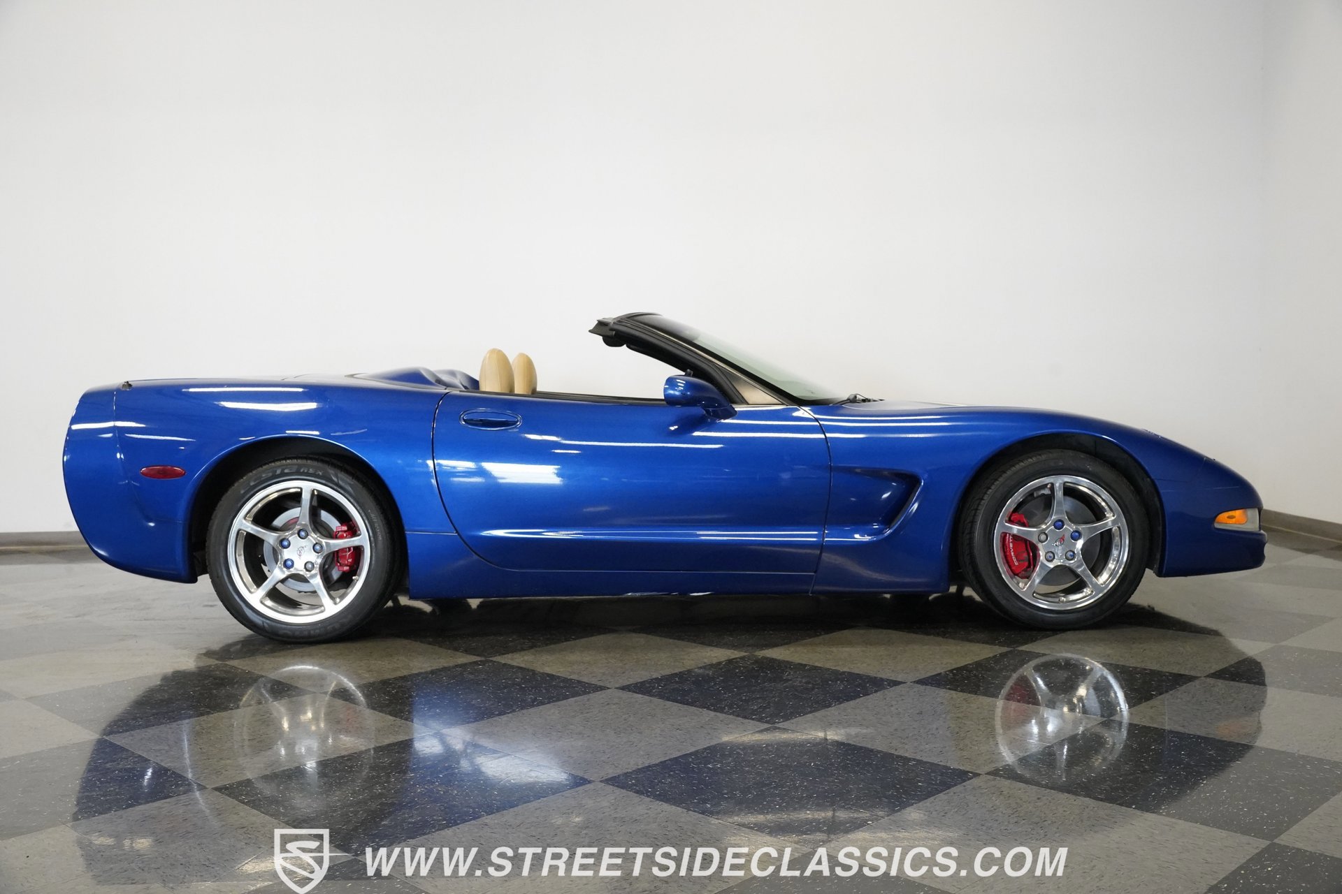 Used 2002 Chevrolet Corvette Convertible w/ Preferred Equipment Group2 image 20