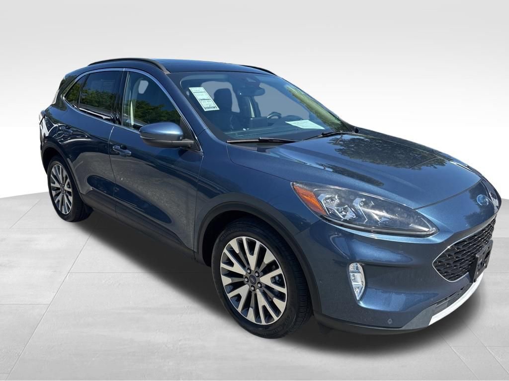 Used 2020 Ford Escape Titanium w/ Titanium Premium Package 2.0 FWD image 8