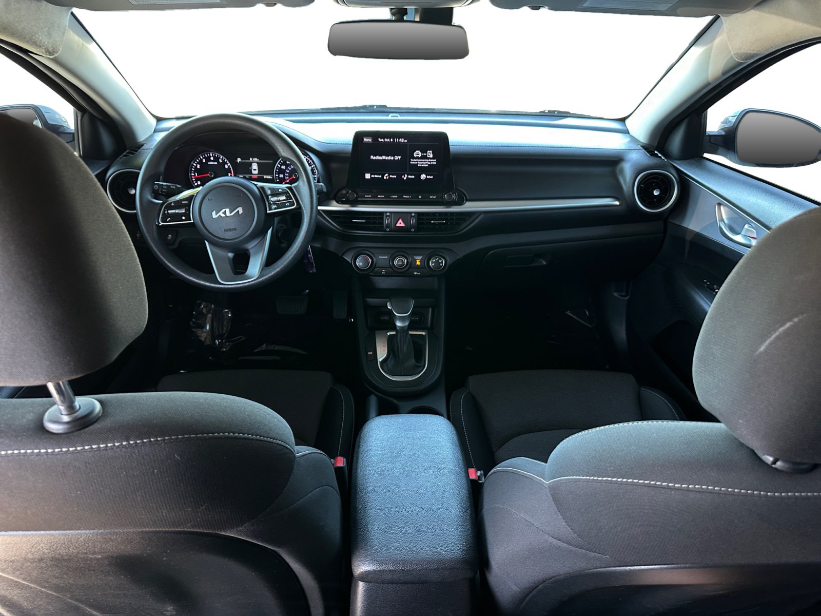Used 2022 Kia Forte LXS FWD image 10