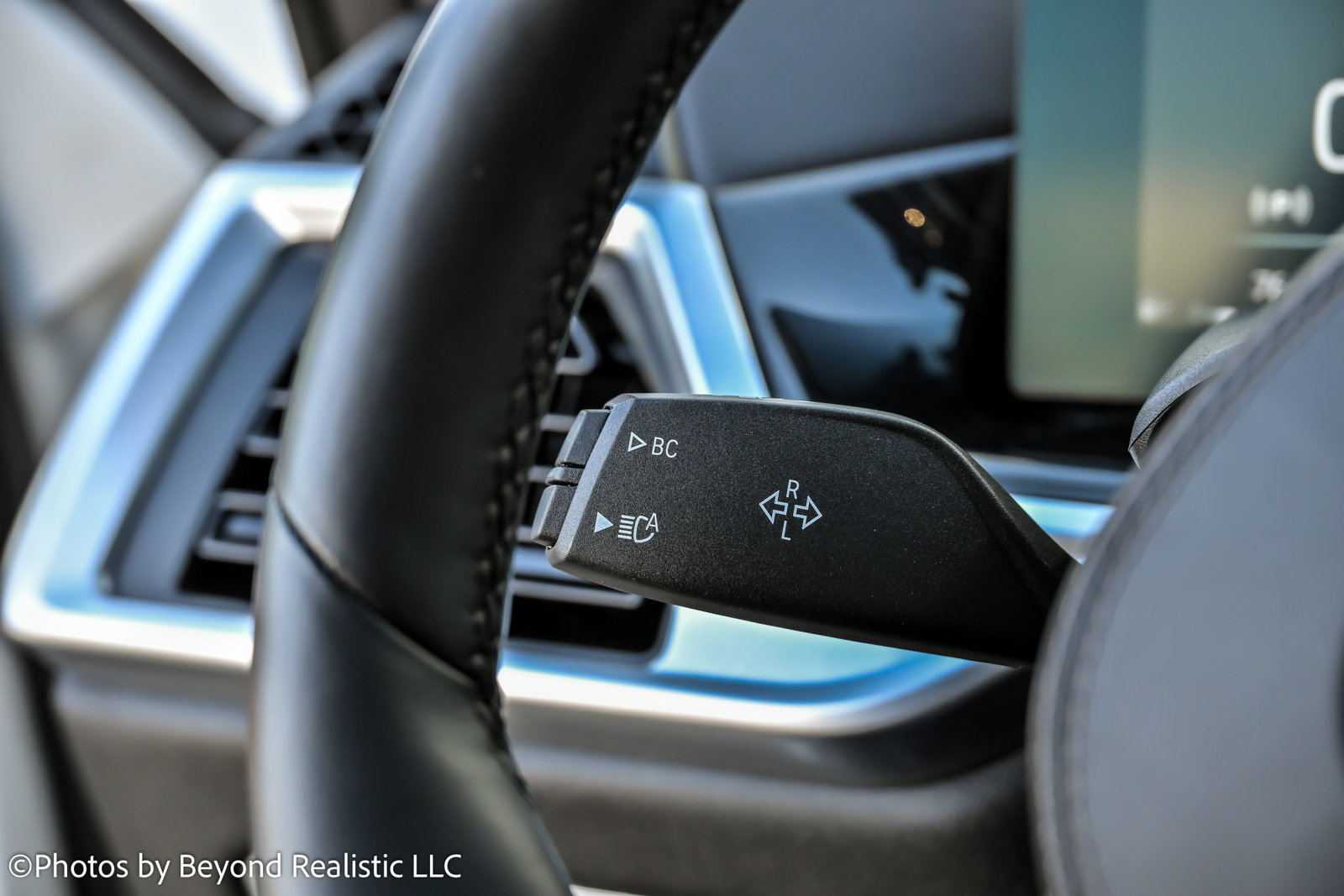 Used 2023 BMW X7 xDrive40i w/ M Sport Package image 41