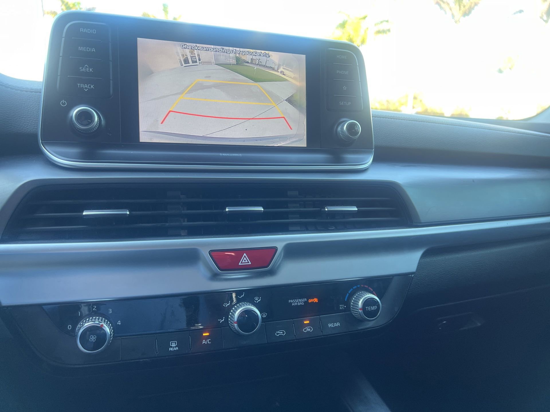 Used 2020 Kia Telluride LX image 19