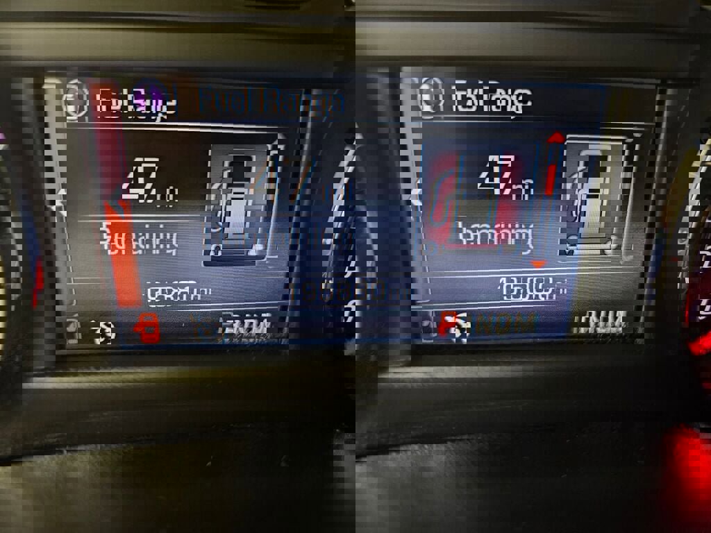 Used 2015 GMC Yukon SLE w/ HD Trailering Package image 30