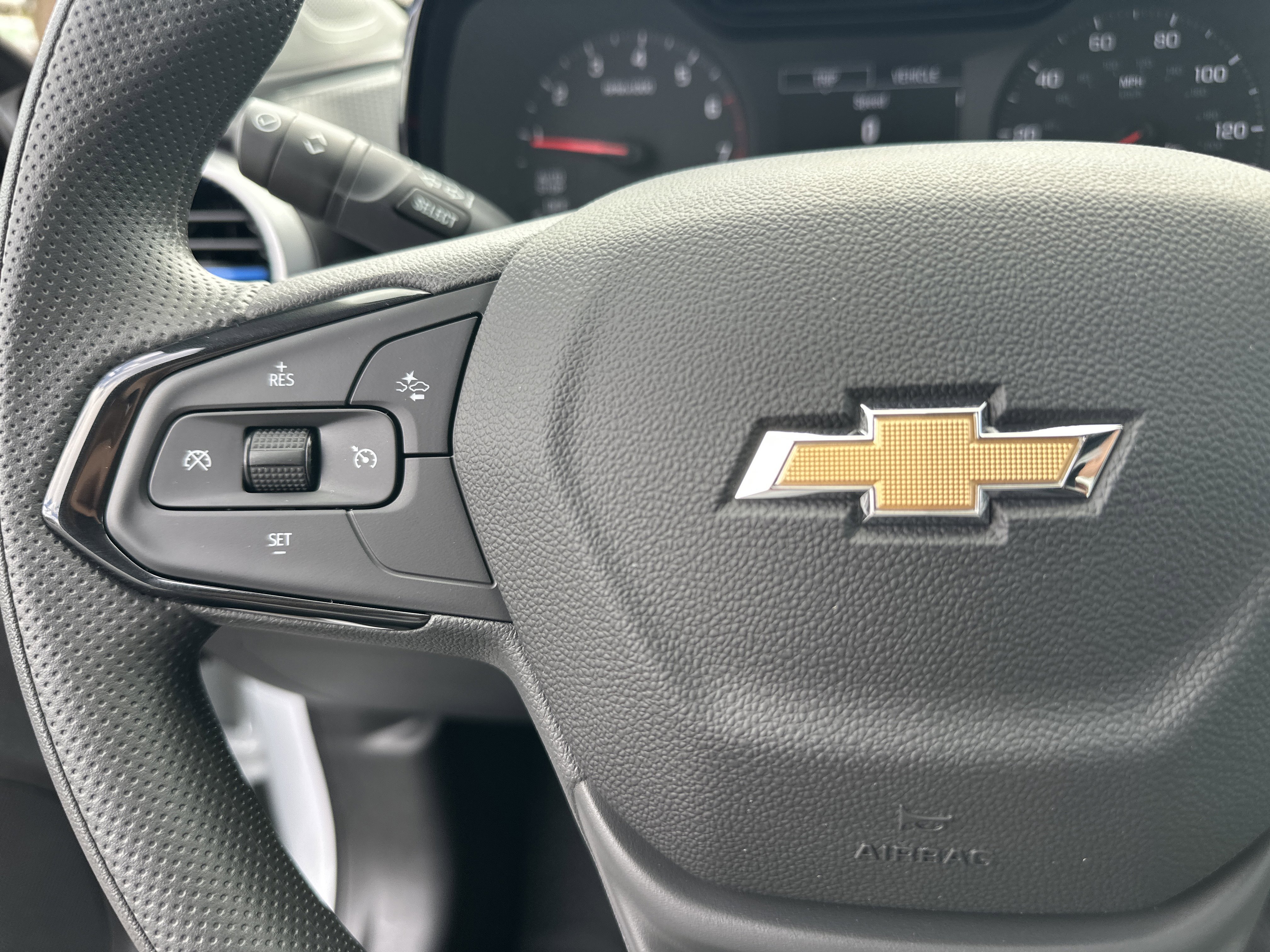 New 2026 Chevrolet Trax LS w/ LS Convenience Package FWD image 26